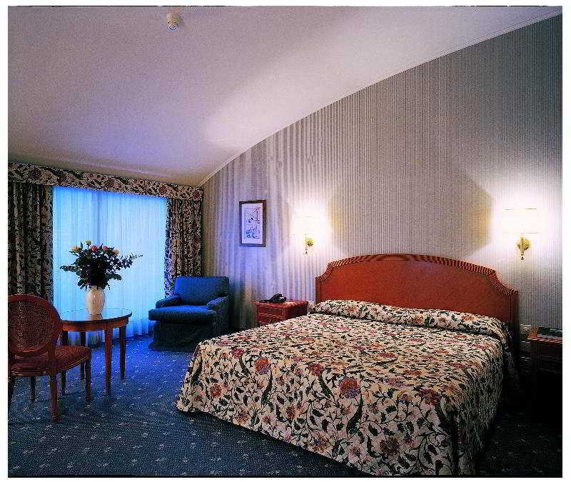 Hotel De La Paix Lugano Ruang foto