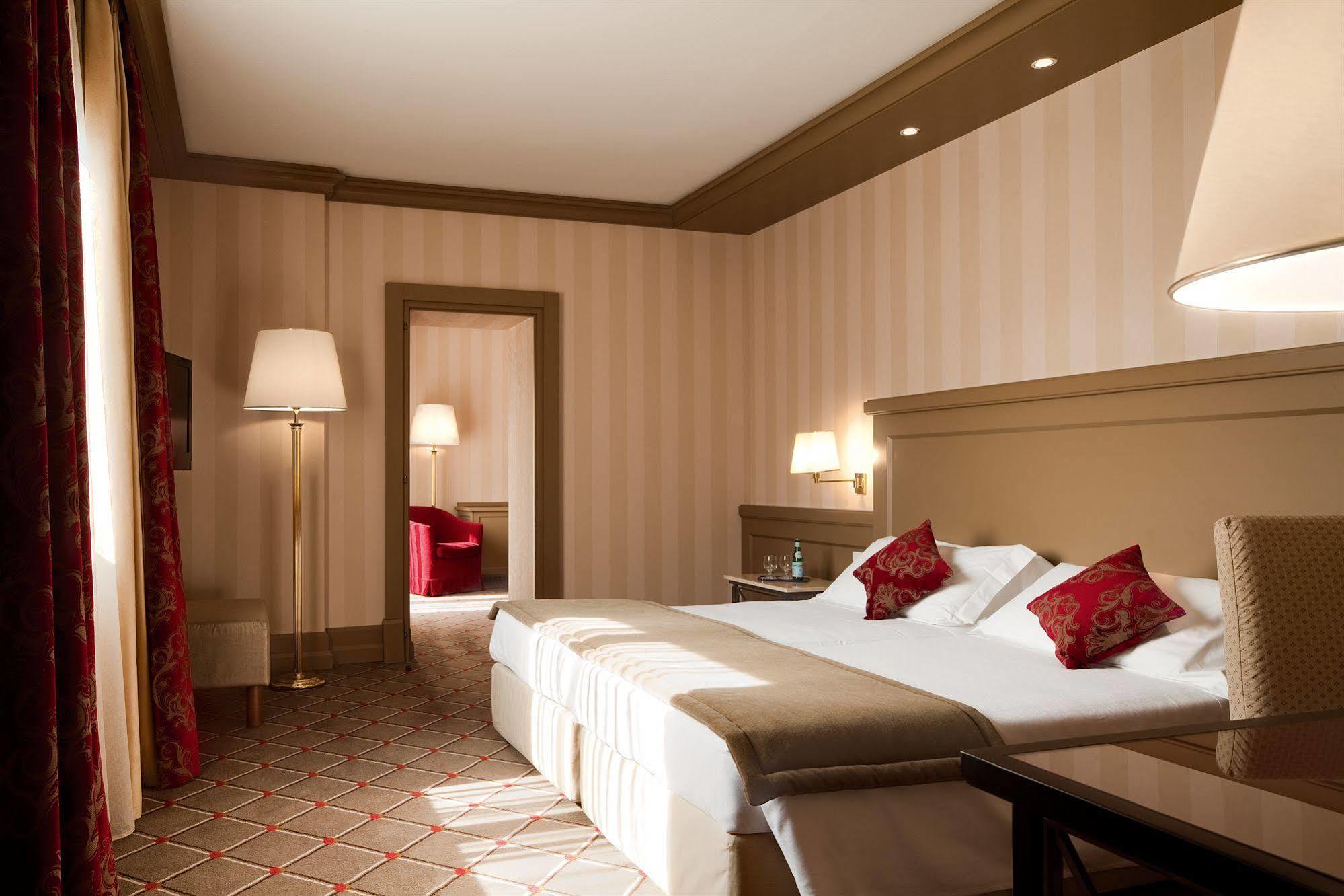 Hotel De La Paix Lugano Bagian luar foto